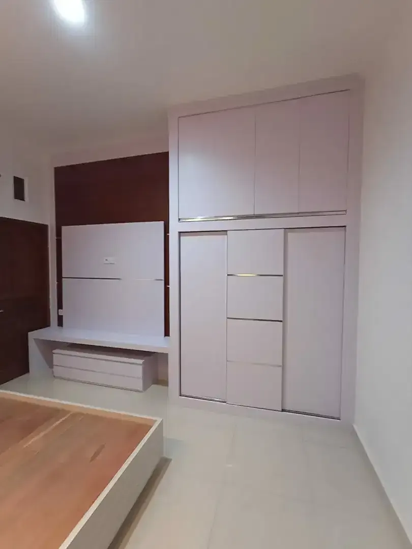 Kitchen Set, Bed Set ,Dipan ,Rak ,Back drop ,Lemari Partisi ,Meja Hpl - Image 5 of 10
