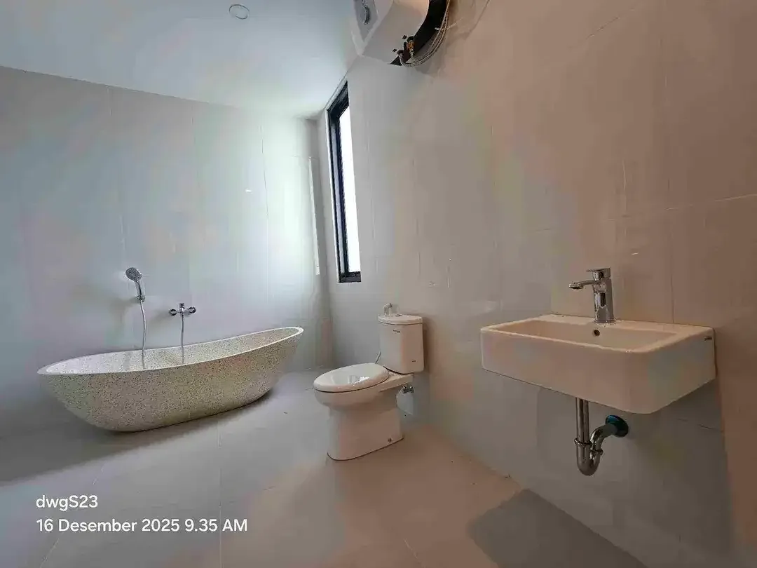 dijual villa baru lantai 2 canggu padonan - Image 8 of 10