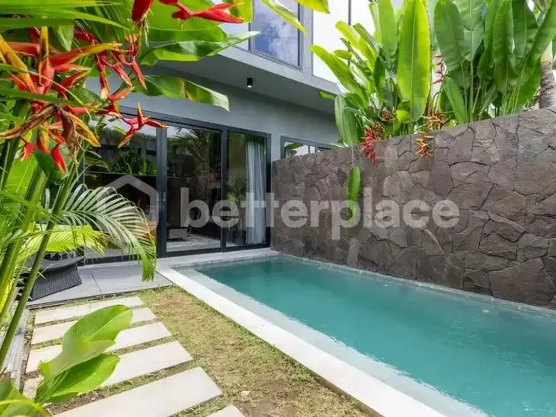 Prestigious 4-Bedroom Canggu Villa with Elegant Enclosed Living Spaces, Luxury Amenities, and Strong Real Estate Investment Opportunity in Bali - Image 1 of 10