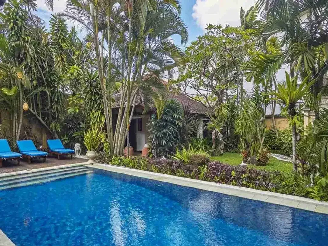 TRADITIONAL TROPICAL VILLA IN SEMINYAK BALI - Image 3 of 10