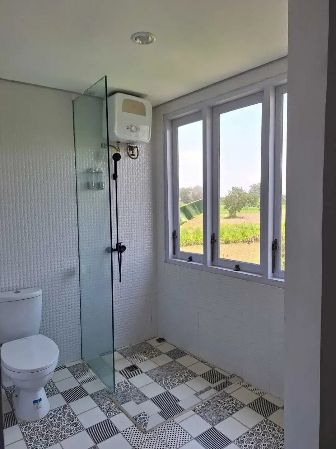 FREEHOLD VILLA PINGGIR PANTAI KUSAMBA KLUNGKUNG BALI - Image 5 of 10