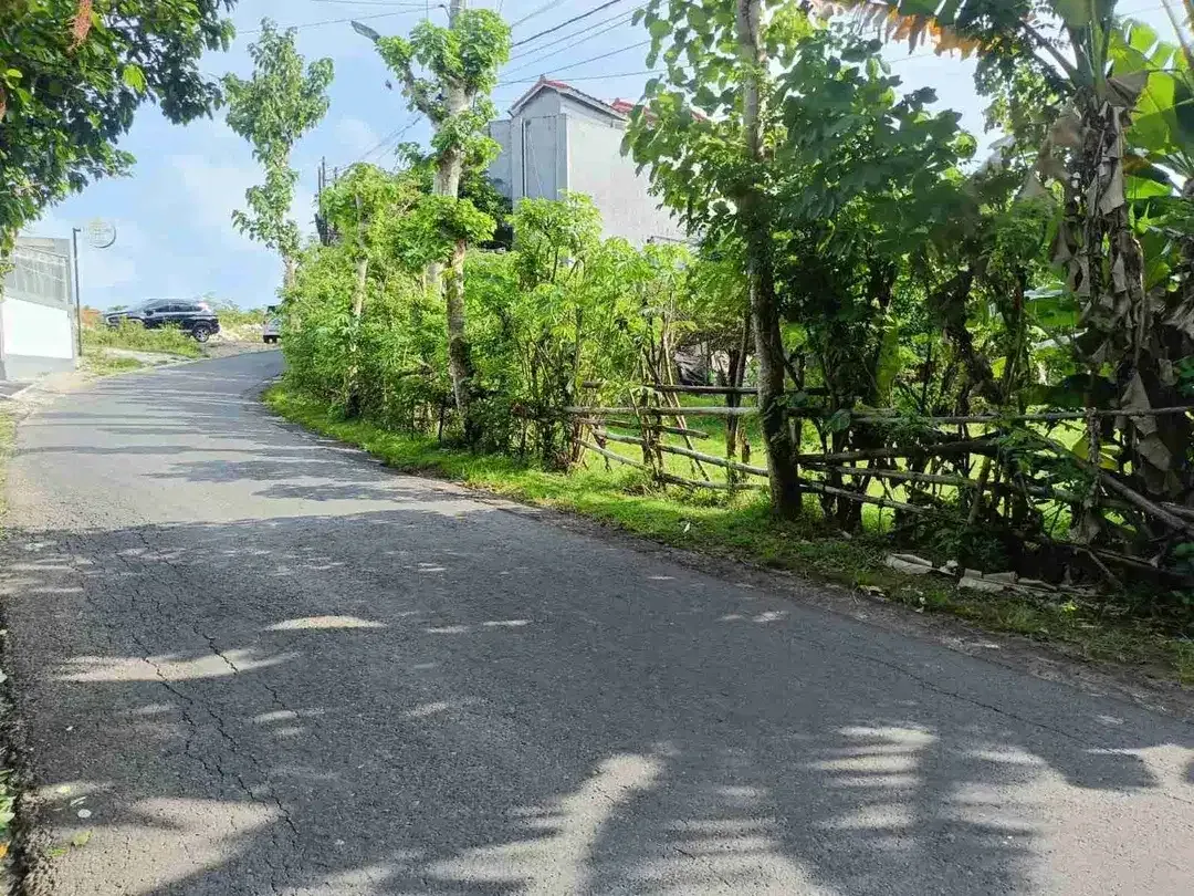 Dijual Tanah Pinggir Jalan utama Melang Kaja / Dekat Perumahan Bukit Beranda - Ungasan - Image 2 of 5