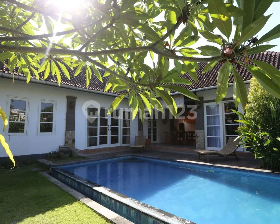 Villa 2 Bedroom Big Garden In Sanur - Image 2 of 4