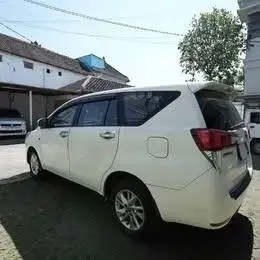 Toyota Kijang Innova 2.0 G MT Tahun 2017 - Image 4 of 9