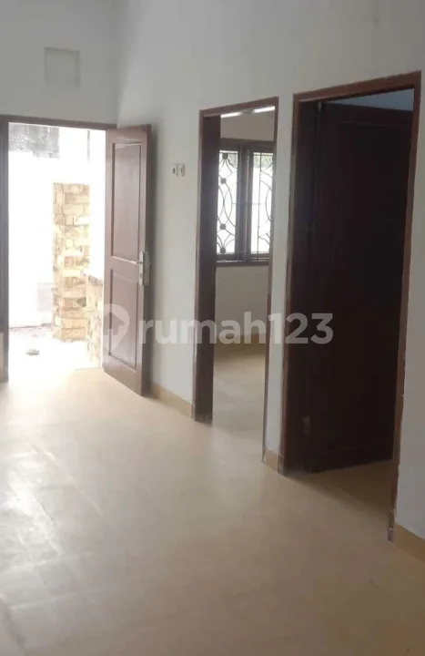 K738 Sewa Rumah Jalan Kesambi Kerobokan Kuta Badung Bali Dekat Denpasar Seminyak Canggu Teuku Umar Mahendradata - Image 3 of 4