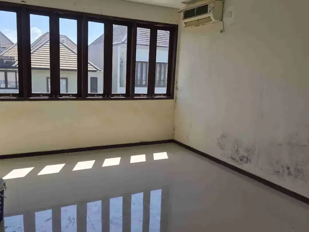 Rumah 3 Lantai Cluster Elite Hayam Wuruk Denpasar - Image 7 of 10