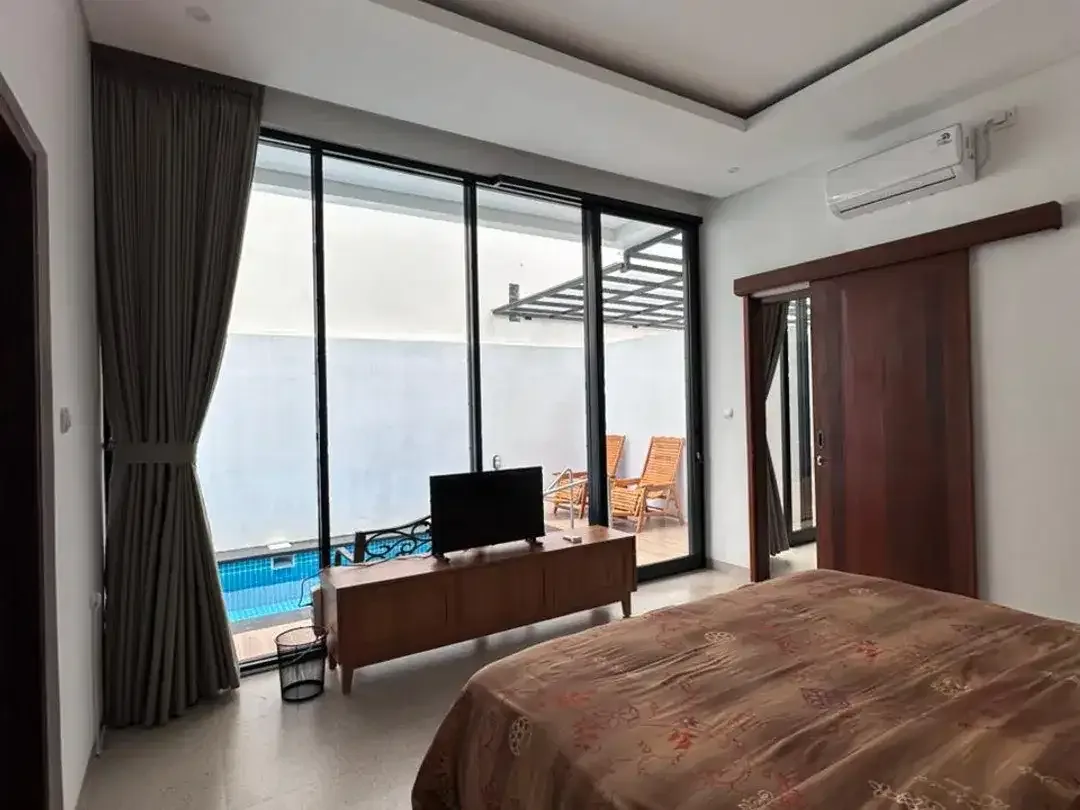 DI SEWAKAN VILLA AREA NUSA DUA BALI FULLY FURNISH - Image 6 of 10