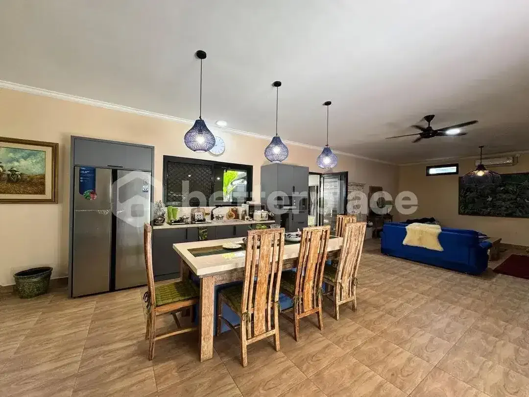 An Ideal Investment and Lifestyle Property: Beautiful 3-Bedroom Villa in Sanur with Modern Amenities, Large Garage, and Strong Rental Appeal - Image 5 of 10