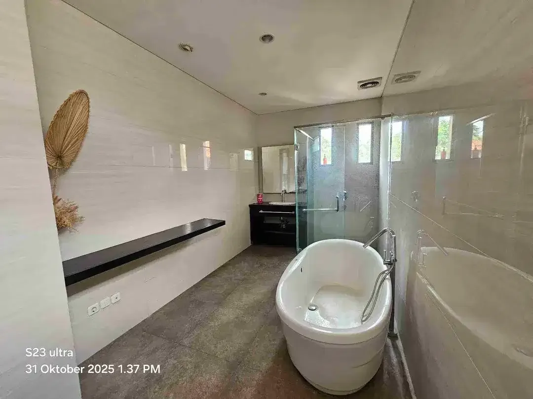 dijual villa lantai 3 lokasi canggu - Image 3 of 10