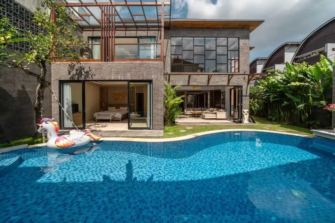 4 BEDROOMS VILLA TIKA FOR SALE IN BALI BANJAR SEMER - Image 5 of 10