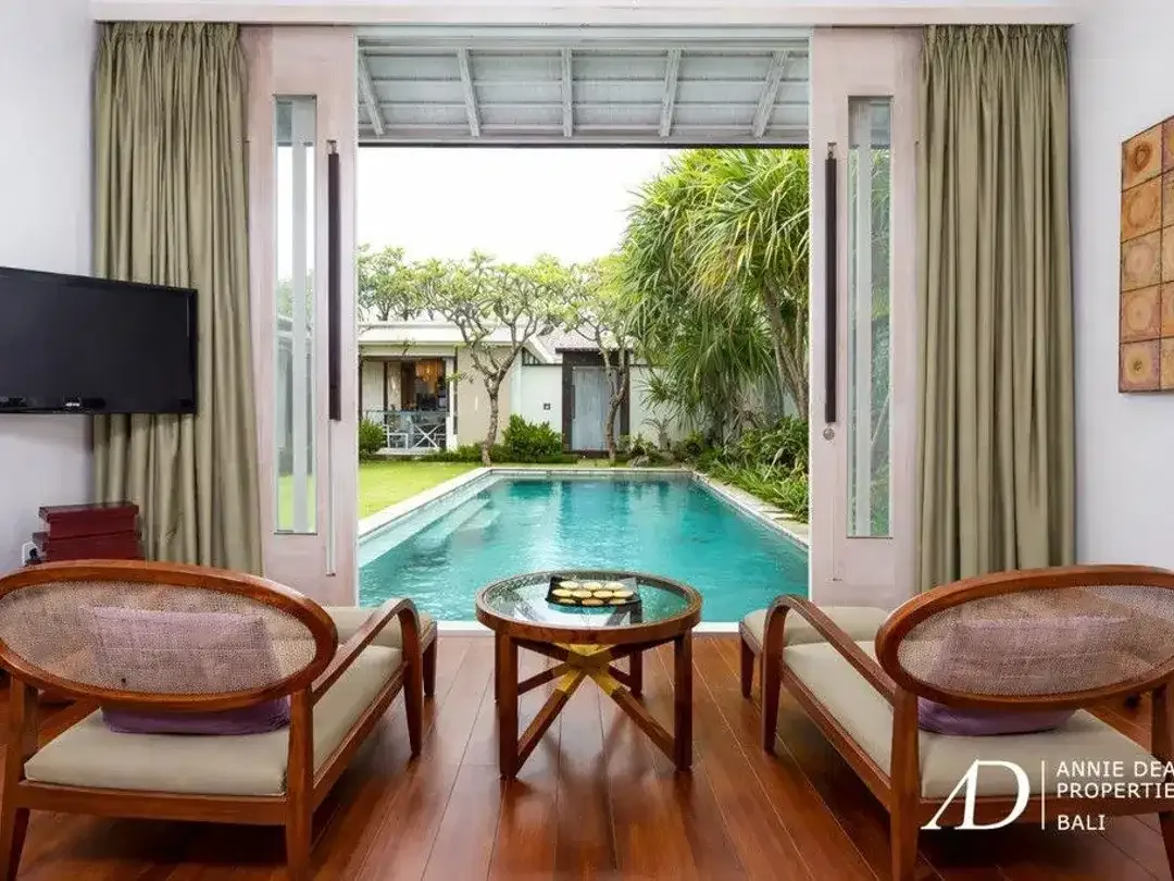 LEASEHOLD | PRIME SEMINYAK VILLA WITH PONDOK WISATA - 29 YEARS LEASE - Image 3 of 10