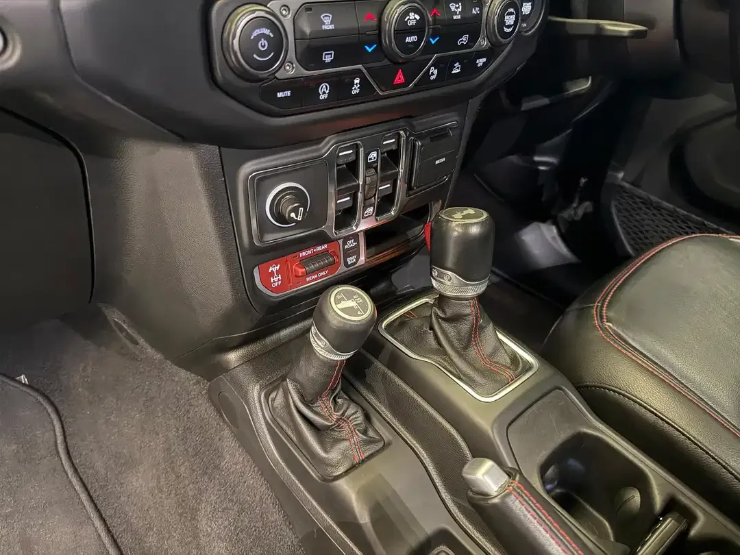 Jeep Wrangler Rubicon JL 4 Door 2.0 2021 - Image 7 of 10