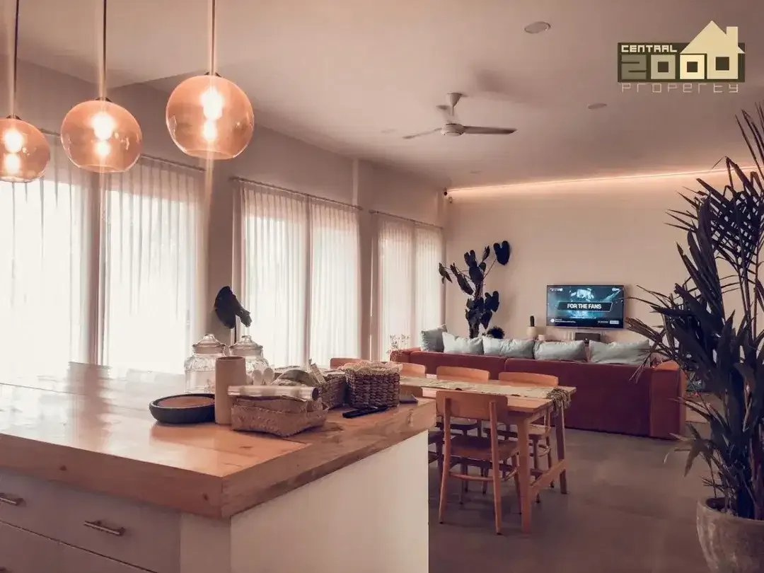 Luxury Villa For Sale – Walking Distance To The Beach - Image 4 of 10