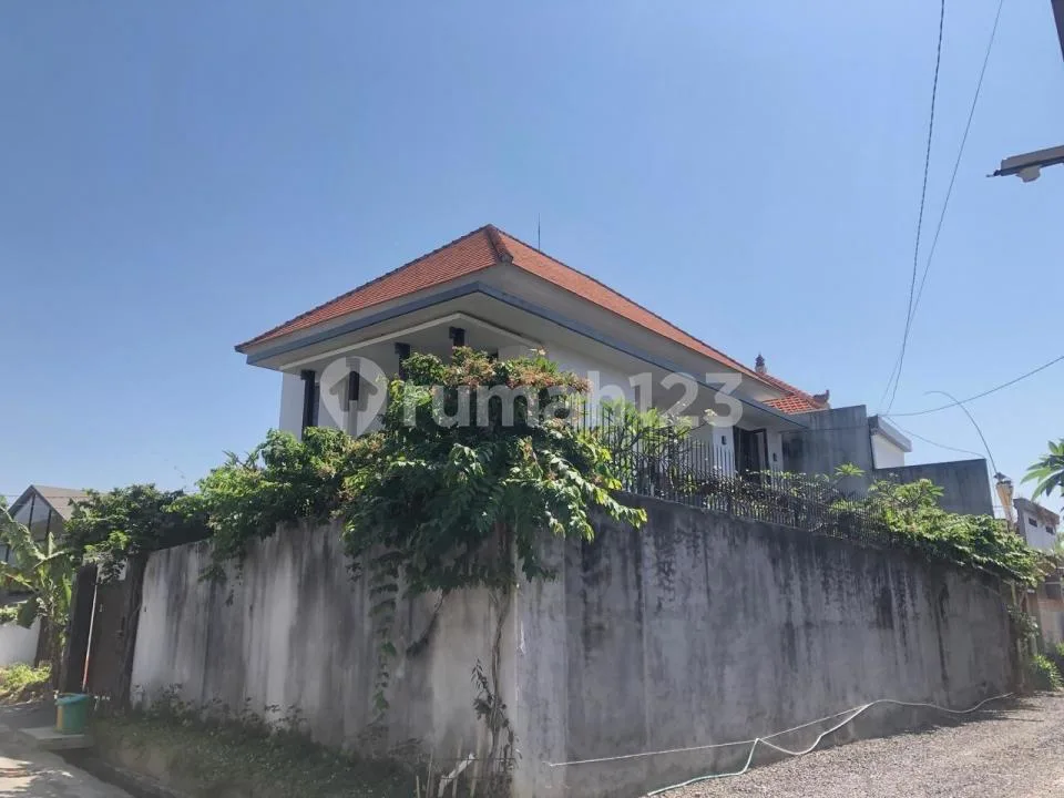 Modern 3-Bedroom Villa In Kutat Lestari Sanur - Near Beach & International Hospitals - Image 2 of 4