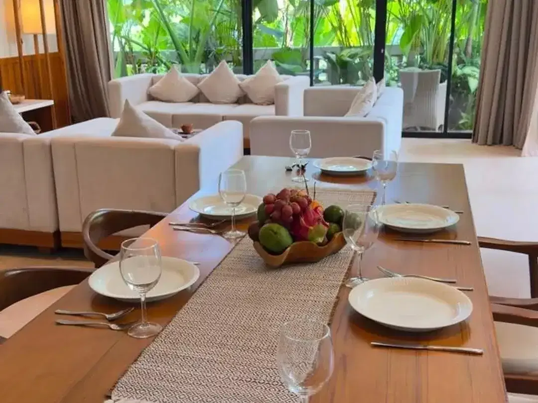 MODERN EXCLUSIVE 4 BEDROOM VILLA FOR SALE IN BATU BOLONG, CANGGU - Image 5 of 10