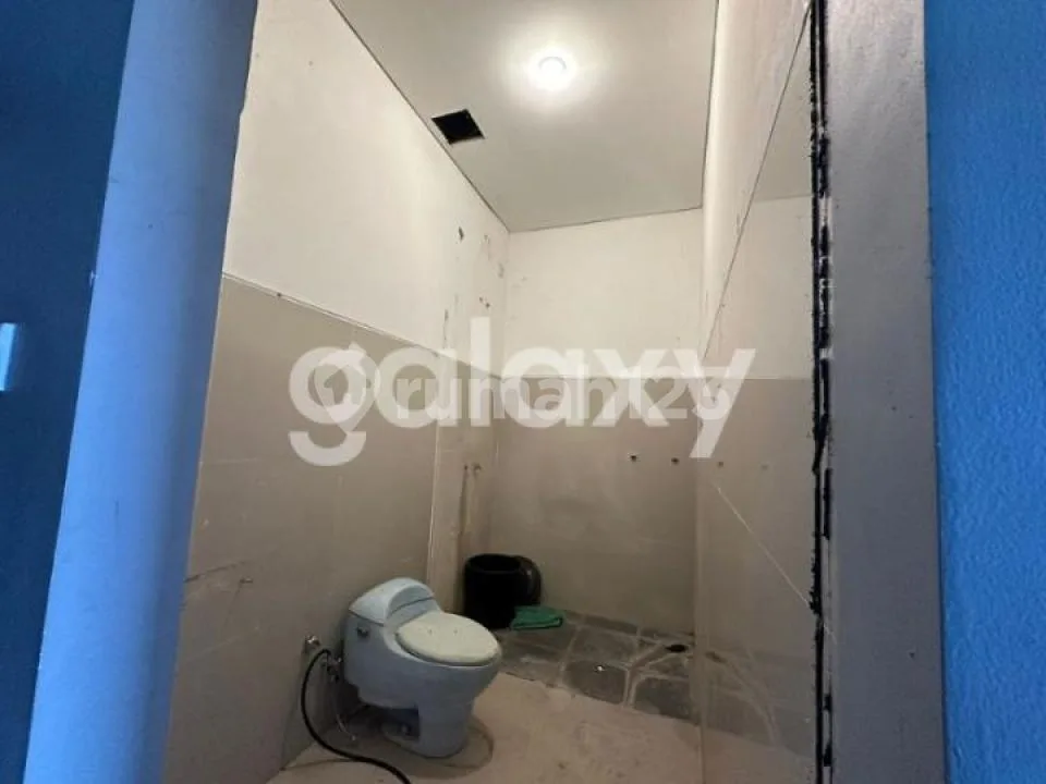 Dijual Cepat Ruko Kosongan 2 Lantai di Tukad Balian Renon Denpasar, Bali - Image 2 of 4