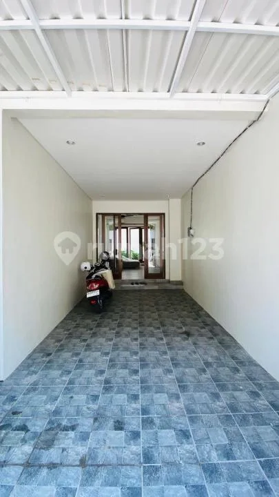 Rumah Bangunan Baru Furnished With Pool Strategis di Sanur, Bali - Image 3 of 4
