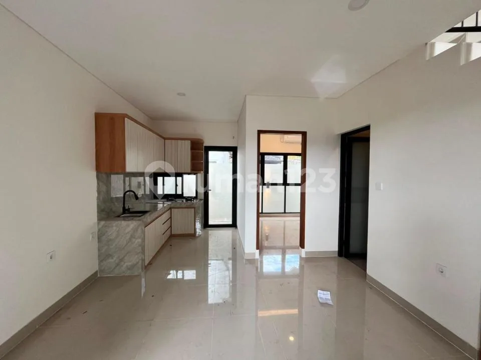 Termurah di Sanur 3 Kamar Tidur Semi Furniah Bagus Rumah Baru - Image 1 of 4