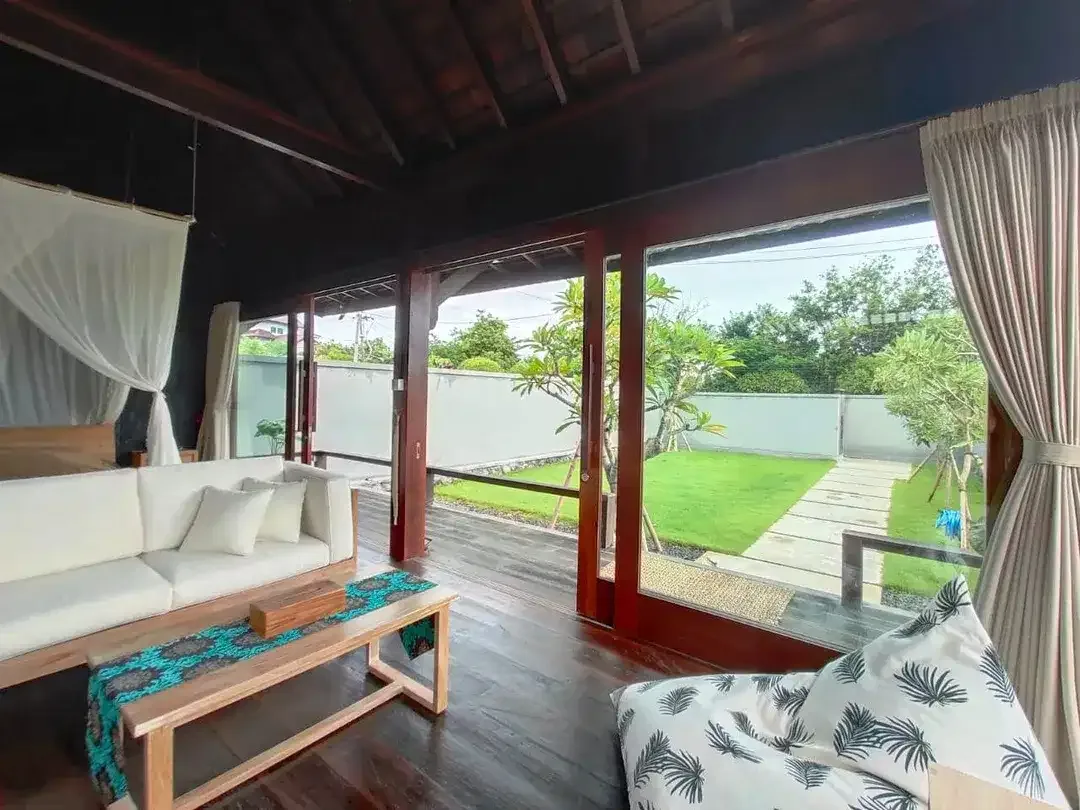 Dijual Villa!! Taman Hijau Lokasi Area Hotel Bintang Lima di Taman Mumbul - Jimbaran - Image 5 of 10