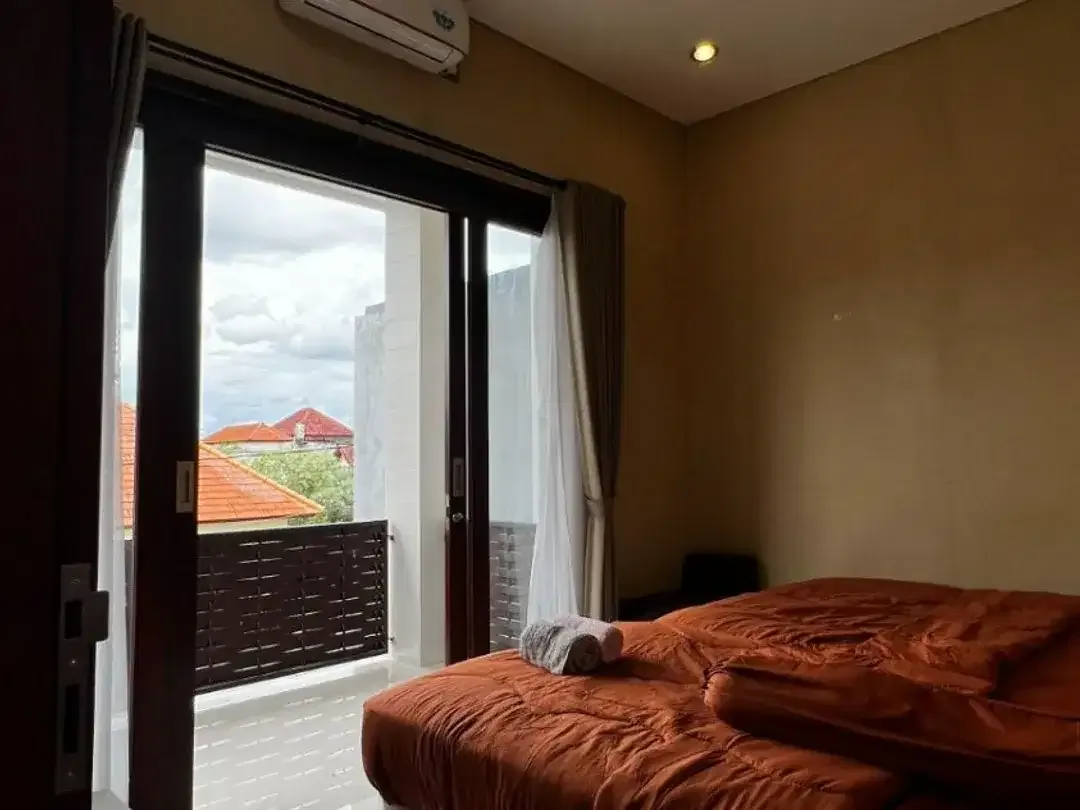 Dijual Rumah 2 lantai Fully Furnished Siap Huni di Renon - Image 10 of 10