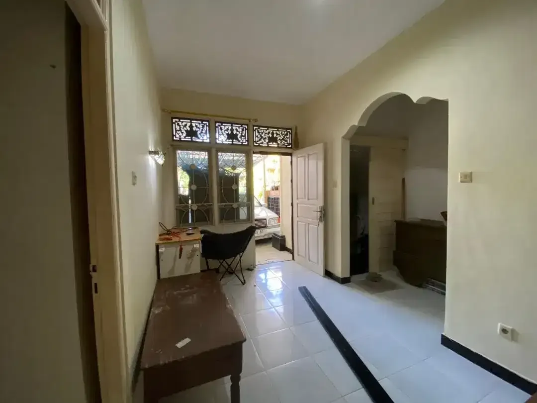 HOUSE NEAR TAMAN RAMA SCHOOL JIMBARAN - Image 2 of 10