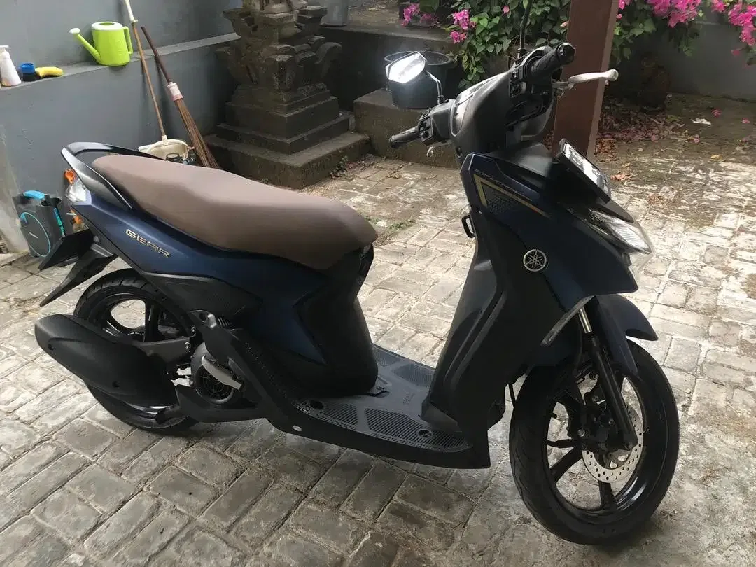 Yamaha Gear - Matte Blue - Image 2 of 2