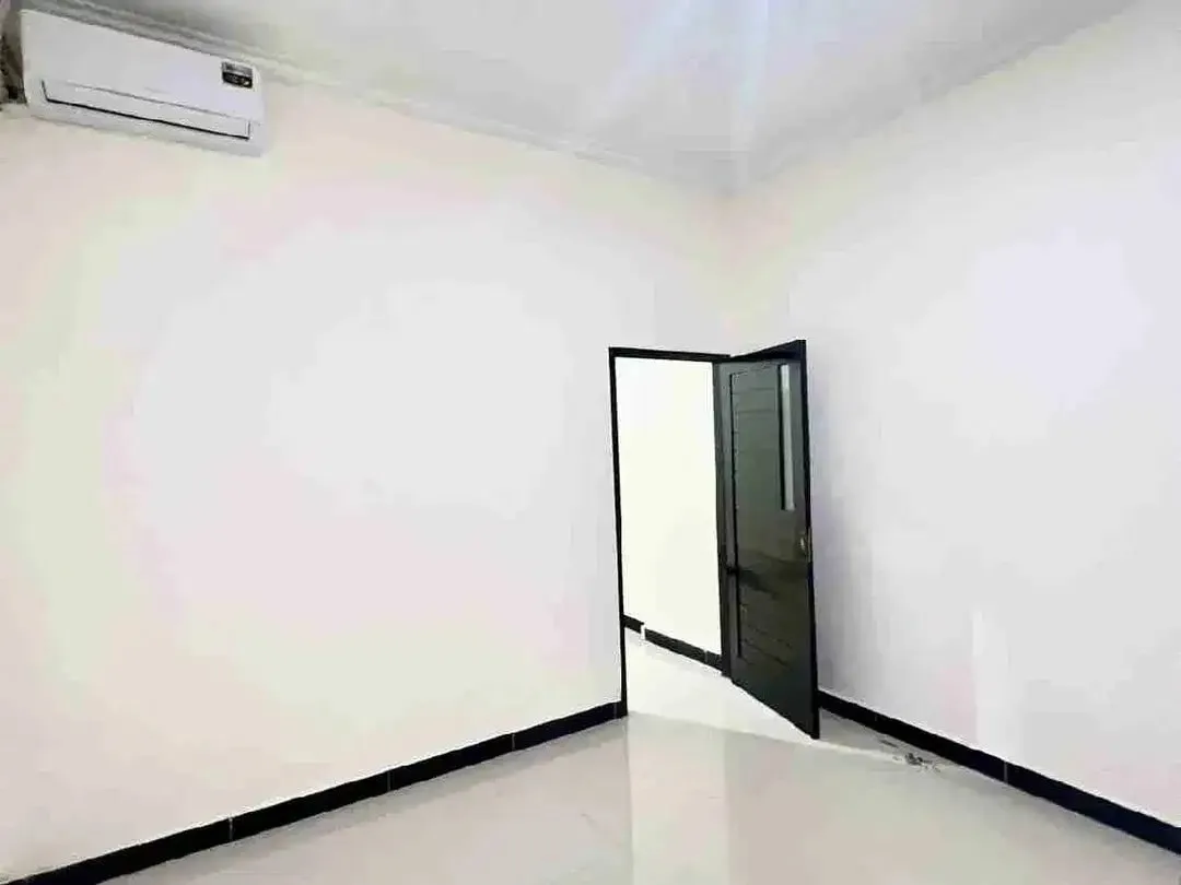 Jual Rumah 2lt Lokasi Premium Jl Gunung Salak Kerobokan area Investasi strategis Hunian.l - Image 2 of 10