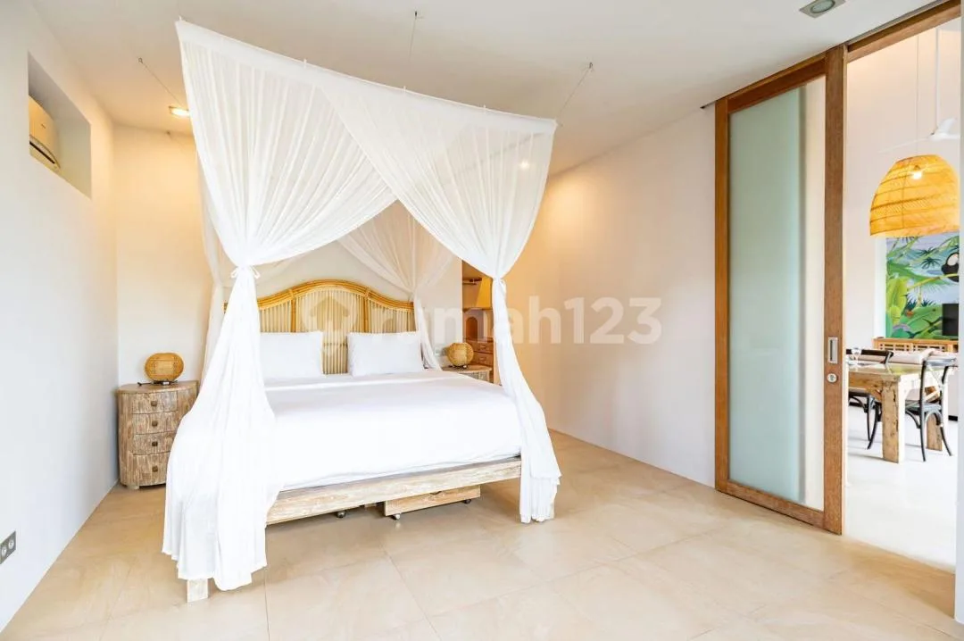 Villa 5 Kamar Taman Luas Berawa Canggu #8438 - Image 4 of 4