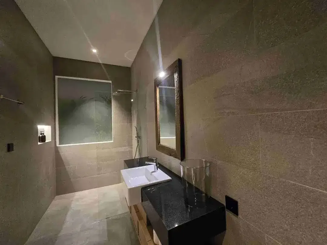 Vila Modern Minimalis Dekat Pantai di Kayu Tulang Canggu - Image 5 of 10