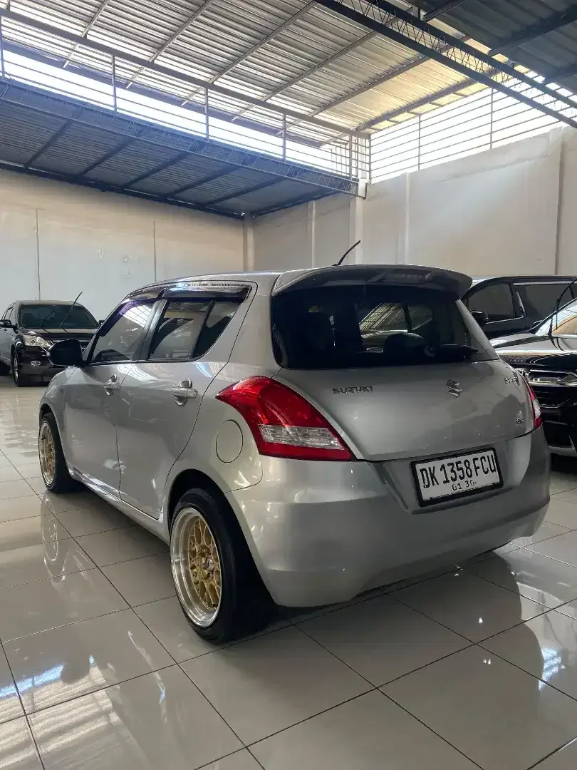 SWIFT GS MATIC TAMPILAN GANTENG LOW KM SIAP PAKAI - Image 3 of 7