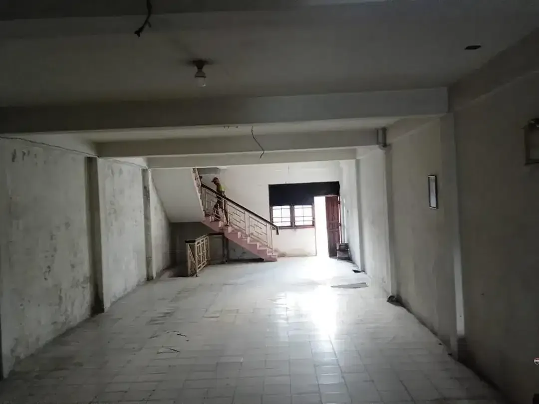 Ruko 3 Lantai Dijual di Kawasan Monang Maning, Denpasar Barat - Image 1 of 6
