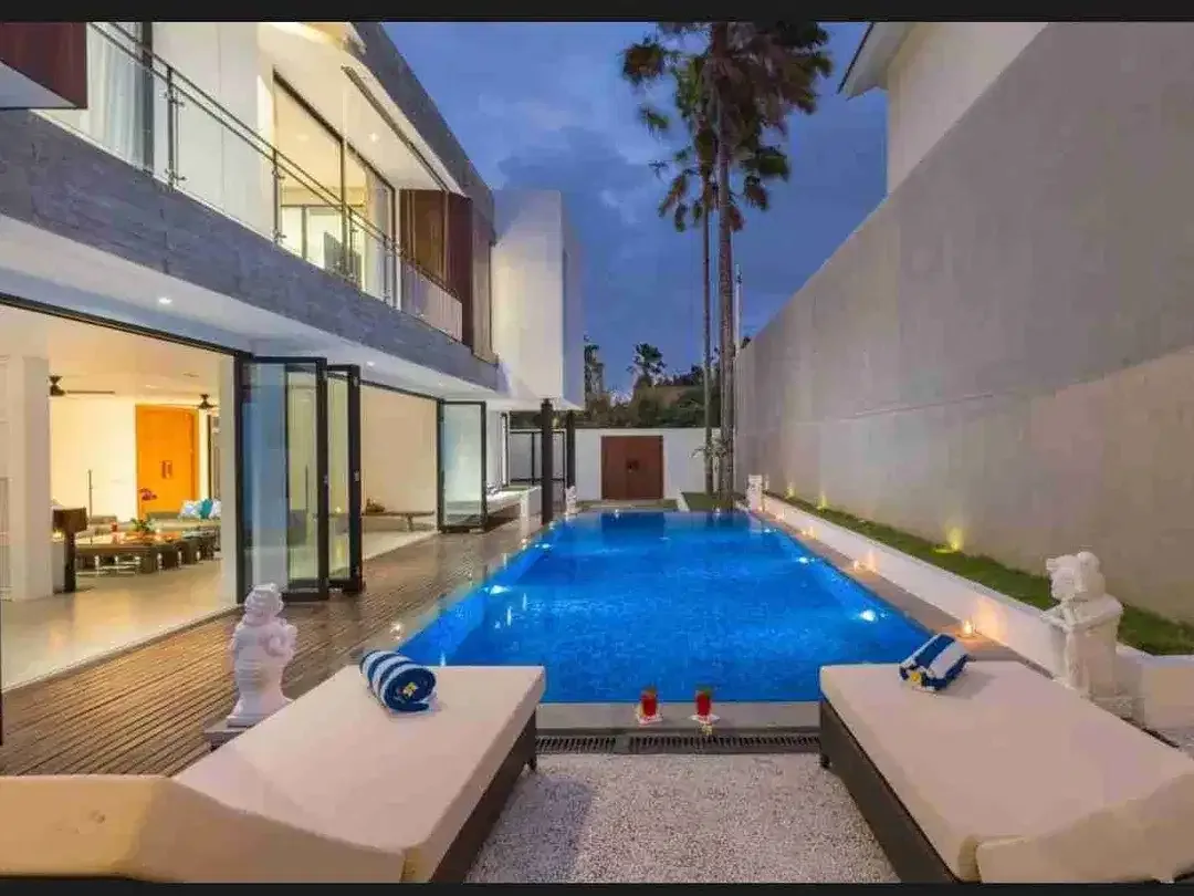 MODERN VILLA LANTAI II DI CANGGU BERAWA BADUNG BALI - Image 1 of 10