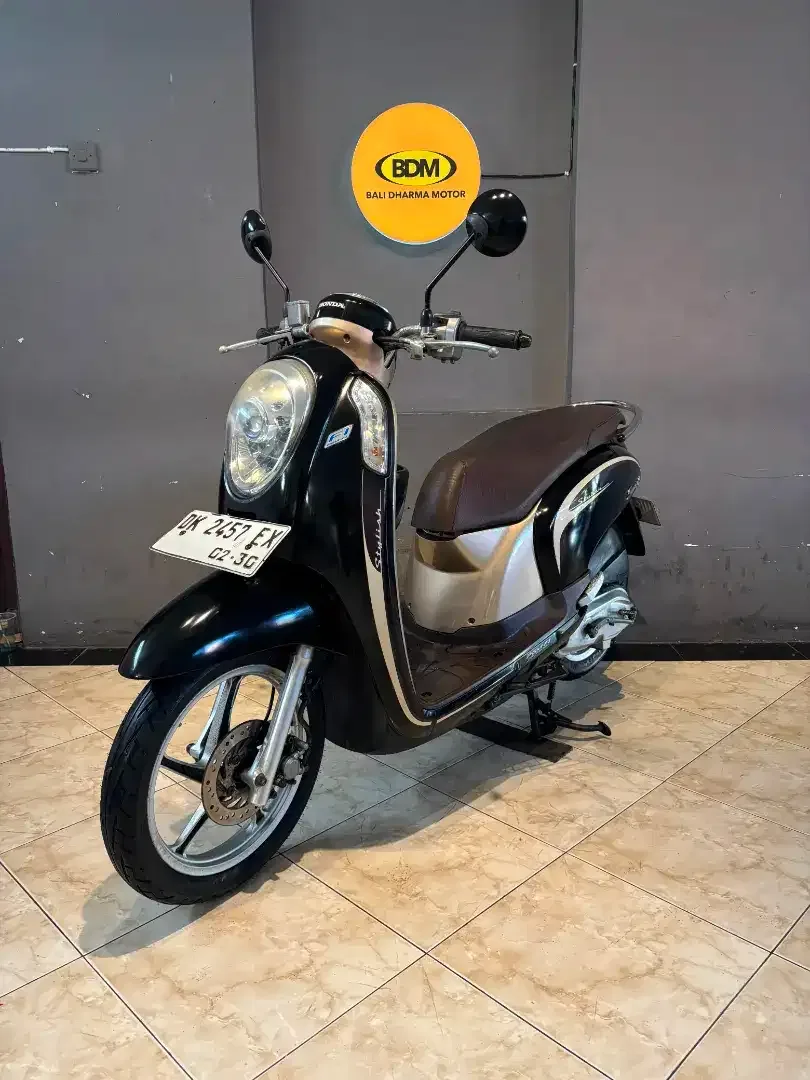 HONDA SCOOPY FI TAHUN 2015 PAJAK HIDUP SURAT LENGKAP - Image 1 of 7