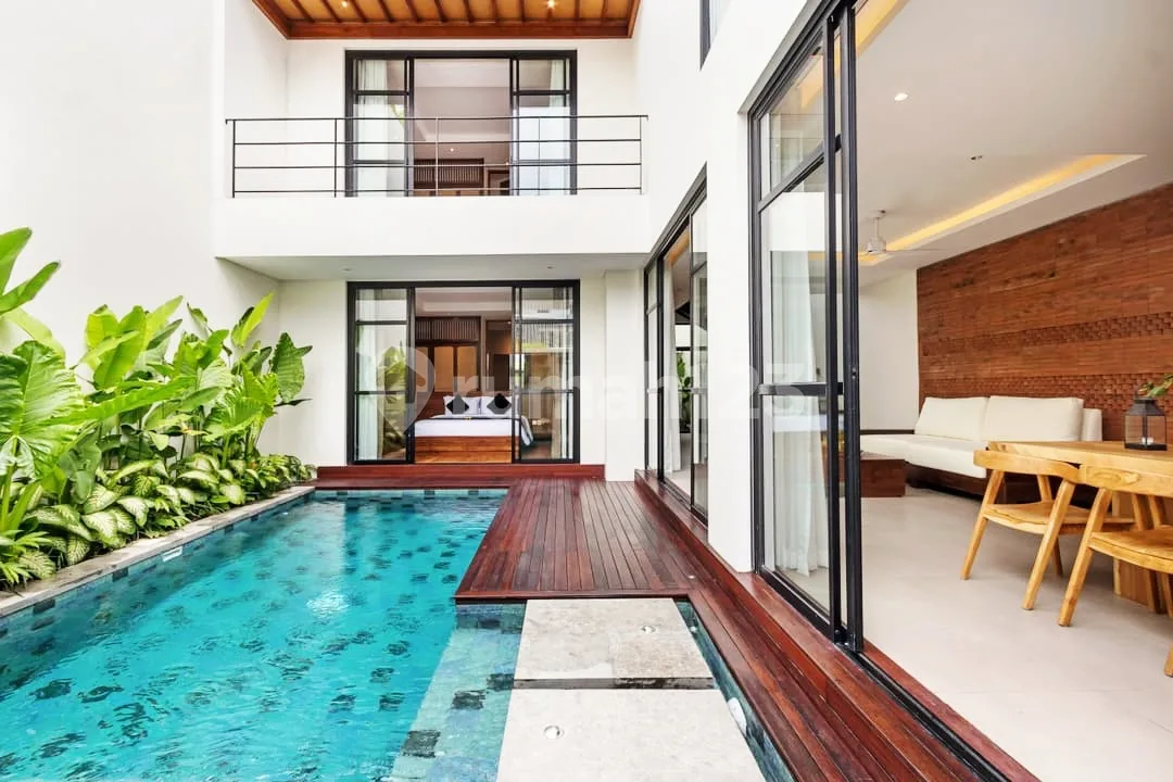 Turun Harga / Drop Price ...Modern Minimalis Style Villa With Ocean View At Rooftop In Berawa Canggu .. 400 Meter To Baked Berawa , 500 Meter To Montessori International School , 550 Meter To Mesa - Image 2 of 4