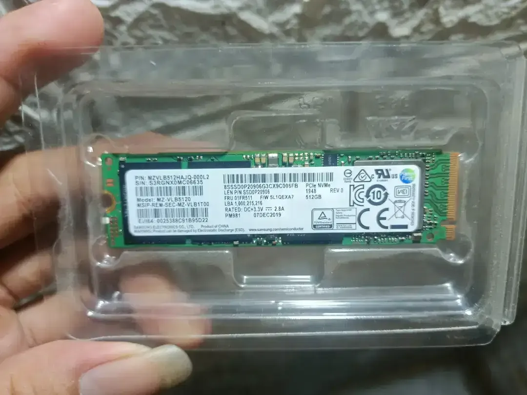 Dijual SSD nvme Samsung Pabrikan Copotan Laptop kapasitas 512 gb - Image 1 of 2
