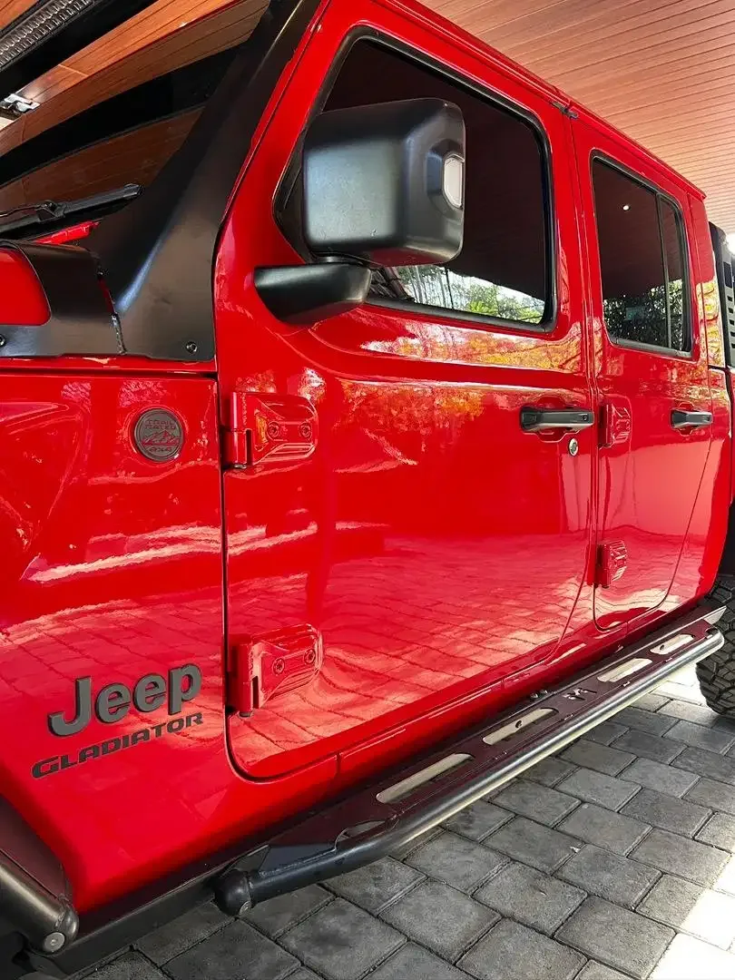 DP 599 JT JEEP RUBICON GLADIATOR 4X4 2020 AT RED - Image 5 of 10