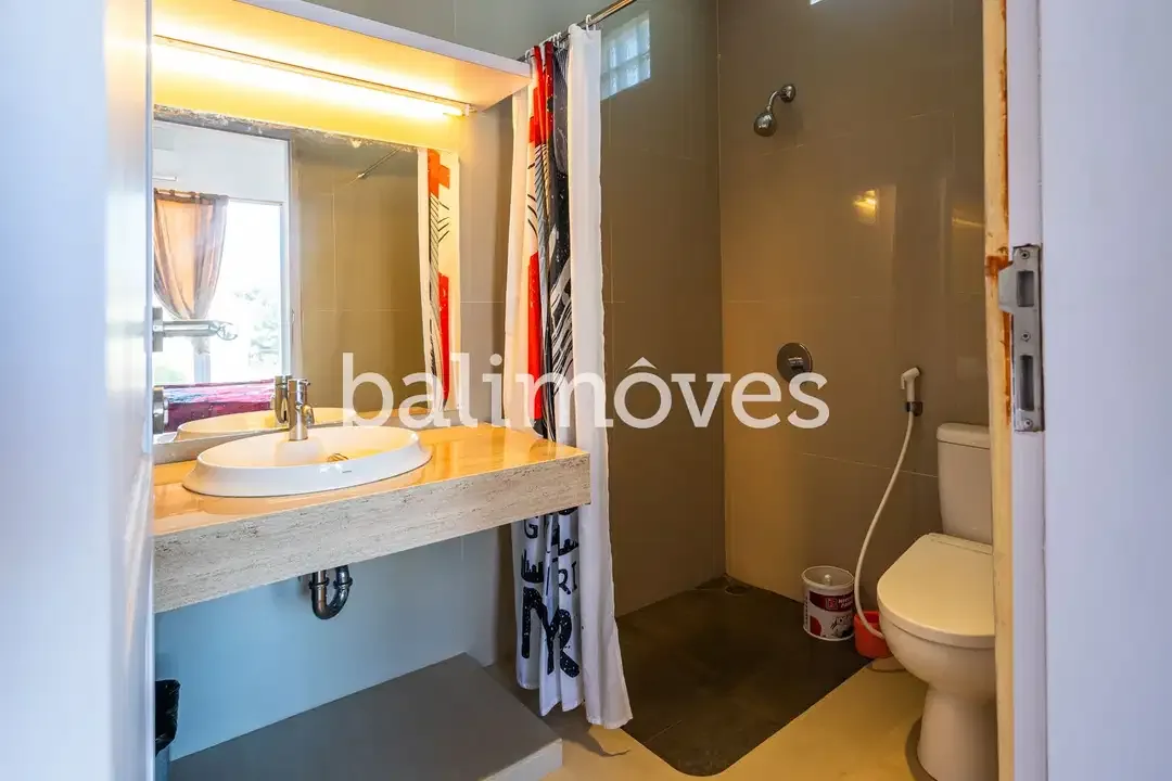 Dijual Hak Milik Villa Tiga Kamar Tidur Di Sanur - Image 9 of 10
