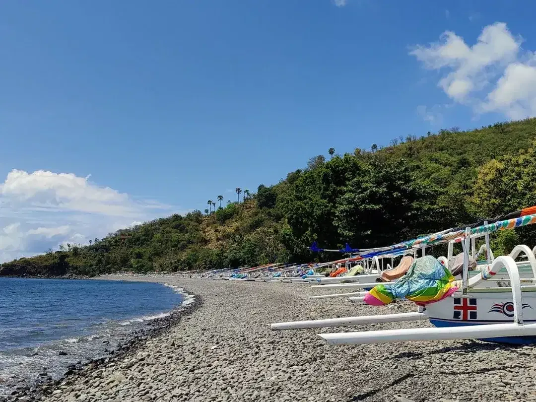 Absolute Beachfront Commercial Zoning Freehold Land of 2,770 Sqm with 65 meter wide beachfront In Amed - Image 8 of 10