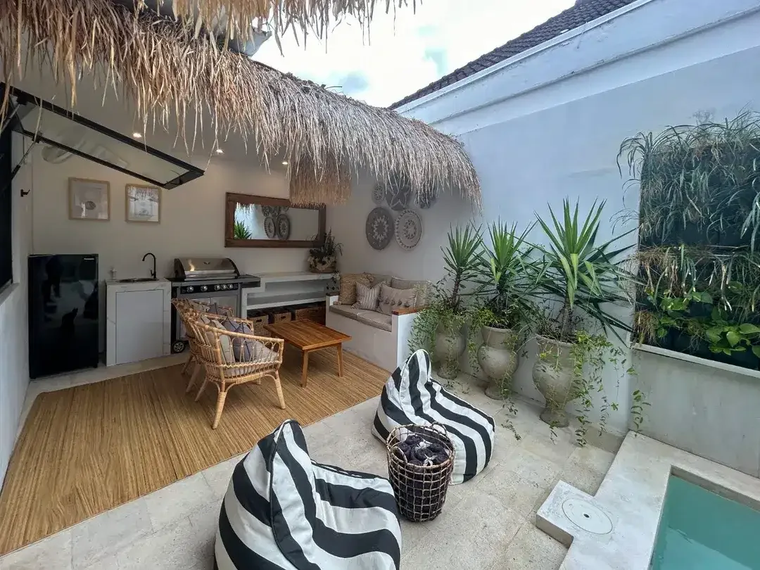 Villa Boho 2 Kamar Tidur dengan Furnish Lengkap di Seminyak Bali, Dijual Hak Sewa - Image 6 of 10