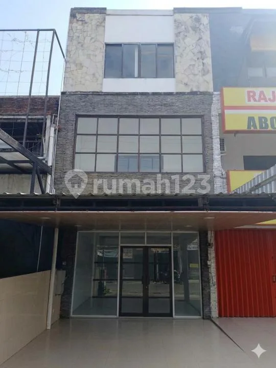 Dijual / Disewakan Ruko 3 Lantai Strategis di Jl Dewi Sri Kuta Bali - Image 3 of 4