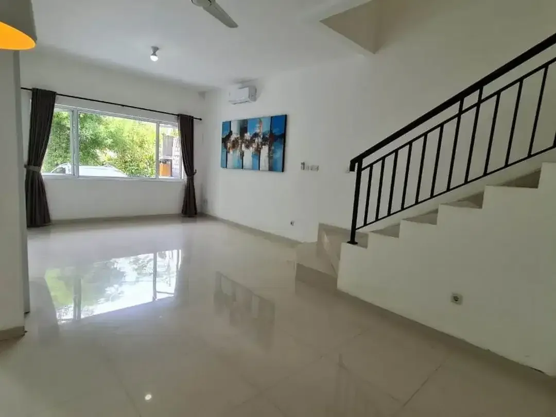 Villa Terawat dan Bersih Suasana Nyaman Sekali Disewakan, di Umalas - Image 2 of 8