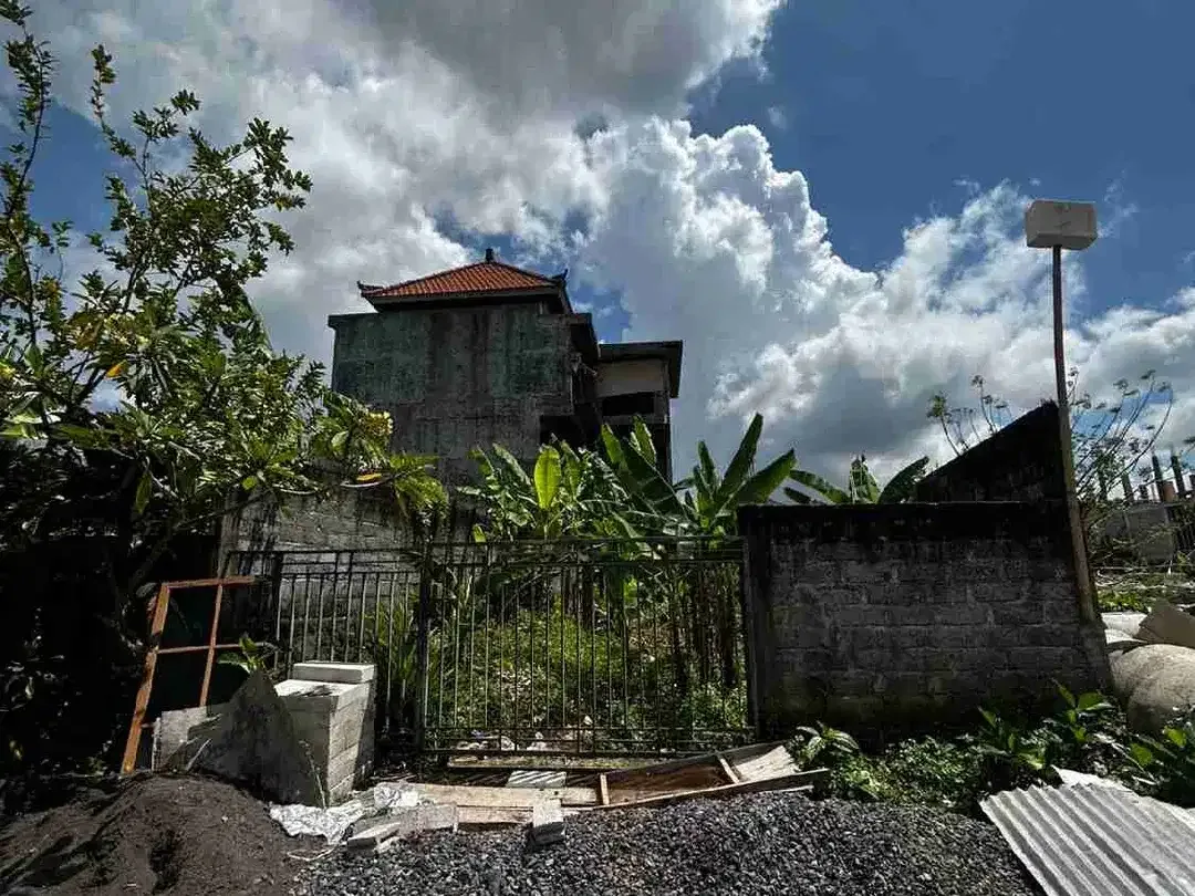 Jual Cepat Tanah Luas 100m²/1are Lokasi Jl Cargo Taman, Denpasar utara area Hunian Strategis. - Image 3 of 7