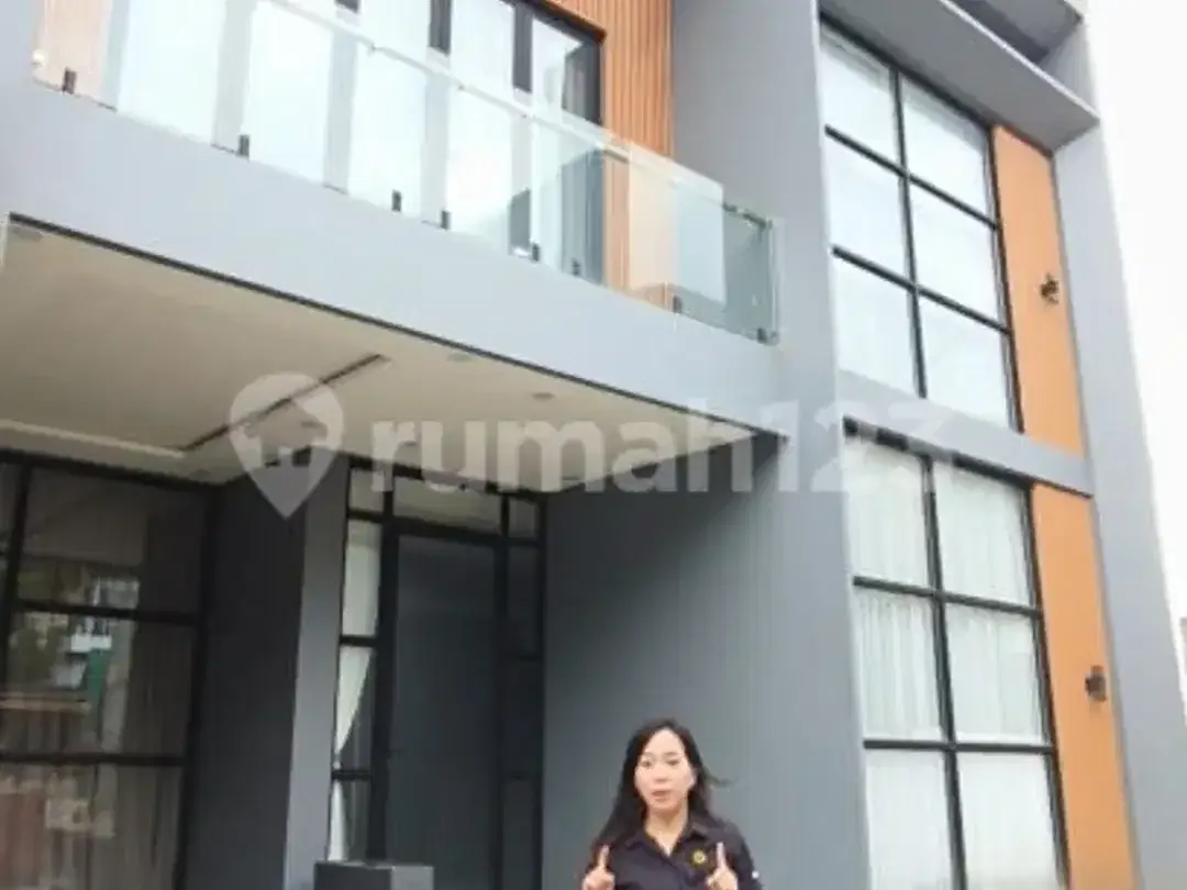 Villa Modern Di Jantung Canggu Sudah Full Furnished Siap Huni - Image 1 of 10