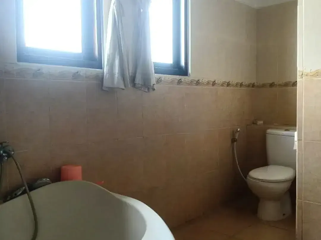 DIJUAL DAN DISEWAKAN RUMAH ATAU VILLA DI PADANGSAMBIAN KLOD DENPASAR - Image 9 of 9