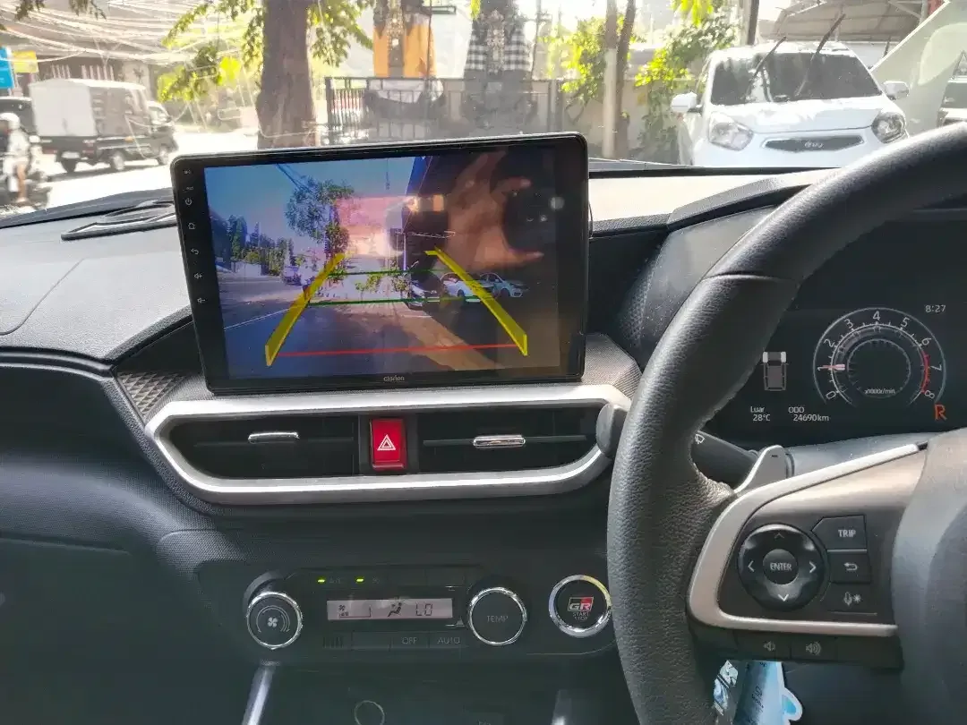 RAIZE GR SPORT TURBO 2023 ASLI BALI KM 20 RB SEPERTI BARU - Image 9 of 10
