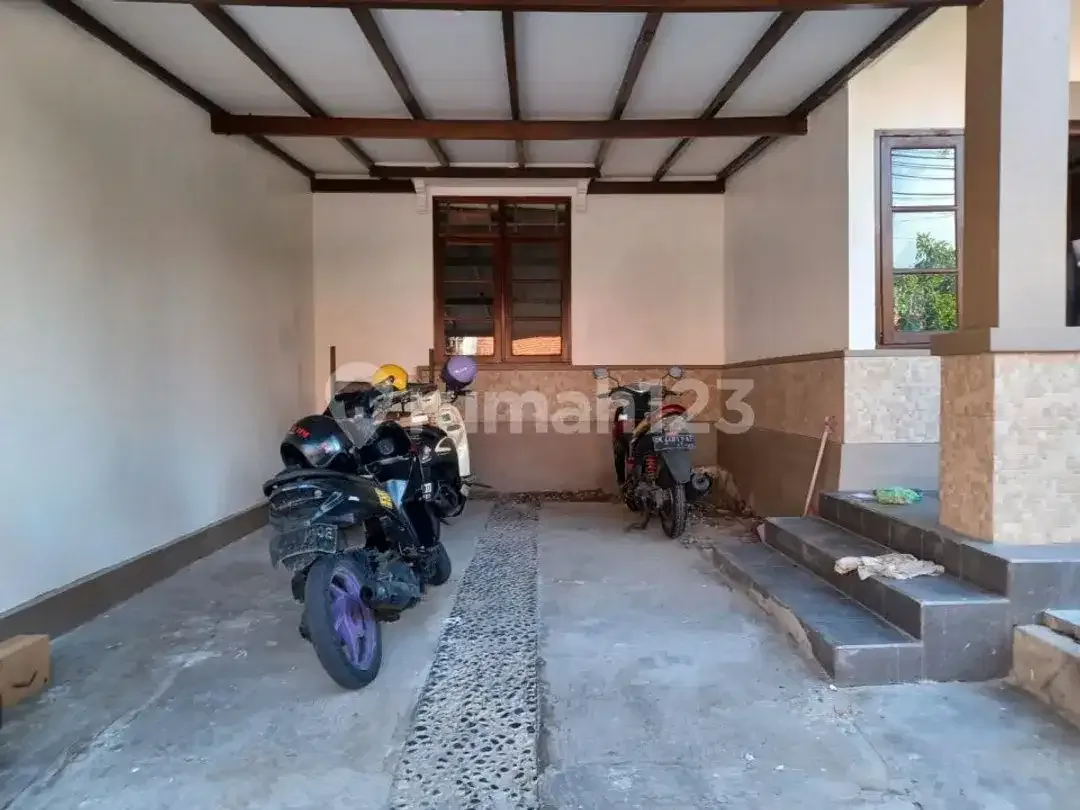 Kesempatan Langka! Rumah Luas 200M² di Jimbaran Cuma 2M Full Furnish - Image 9 of 10