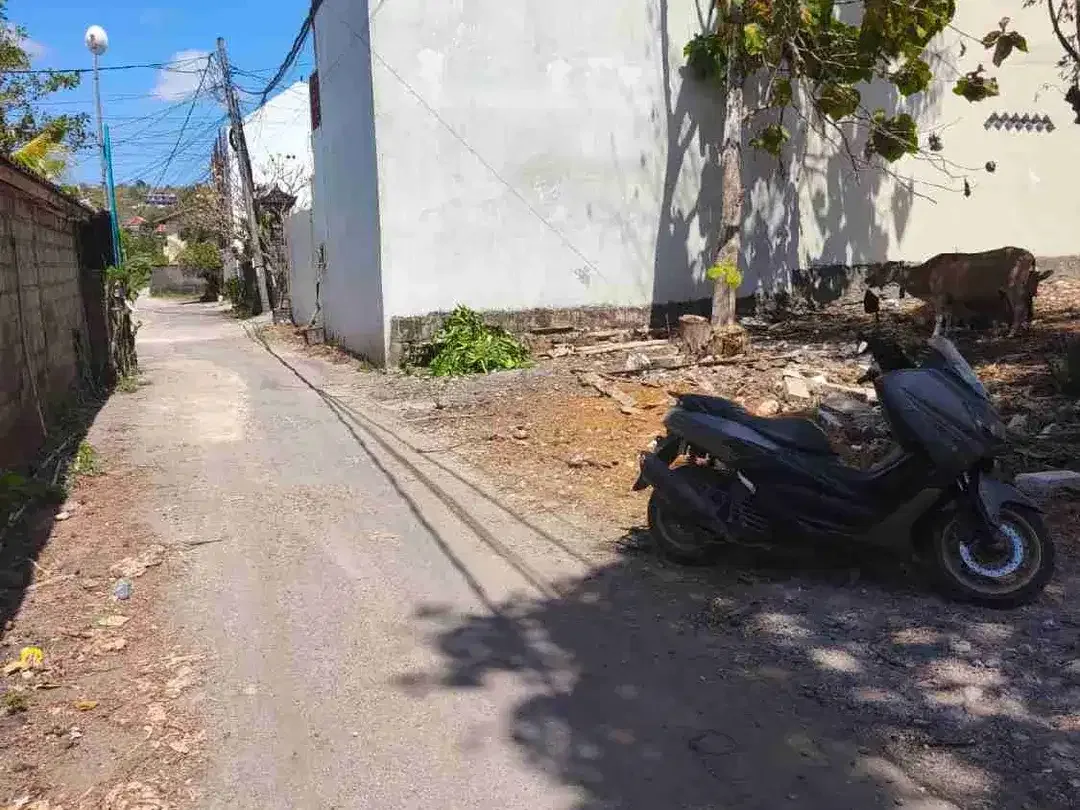Tanah langka sangat cocok untuk invest maupun bangun villa, berada di lingkungan villa - Image 2 of 10