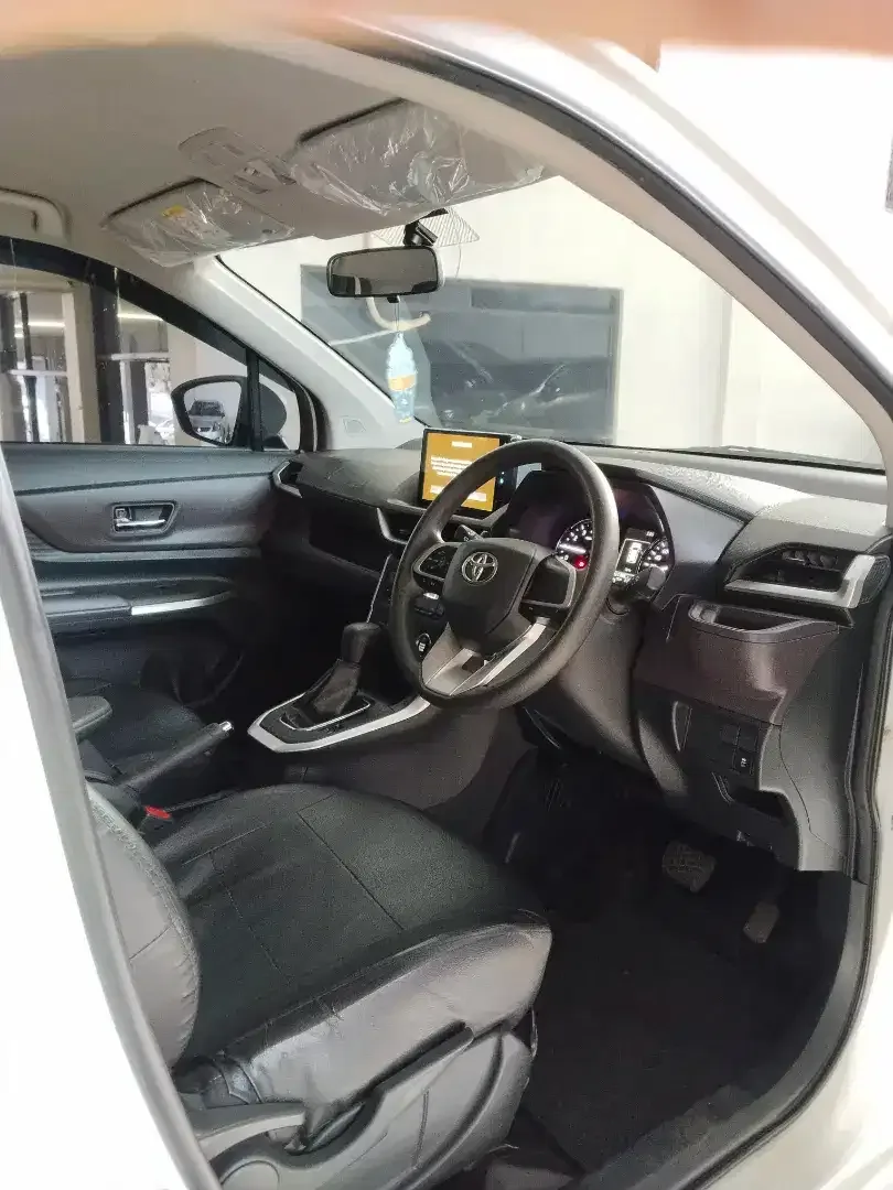 NEW AVANZA FACELIFT 1.5 CC MATIC ASLI BALI TANGAN PERTAMA - Image 7 of 10