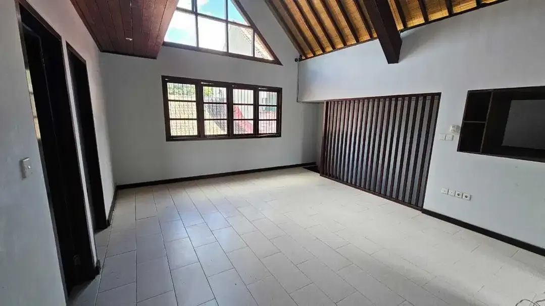 JUAL RUMAH READY UNIT DI JIMBARAN DALAM KOMPLEKS - Image 3 of 10