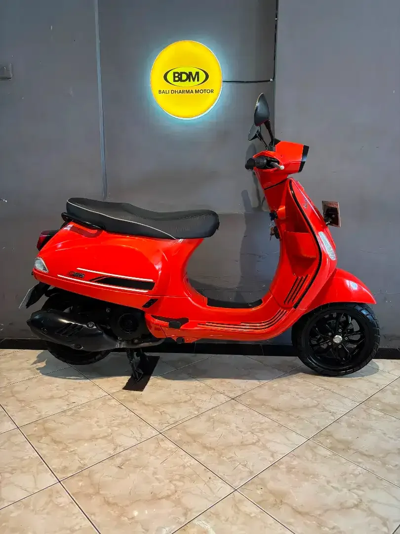 DP 500k/ BUNGA MENURUN 2% / PIAGGIO VESPA S 125 TAHUN 2023 - Image 4 of 7
